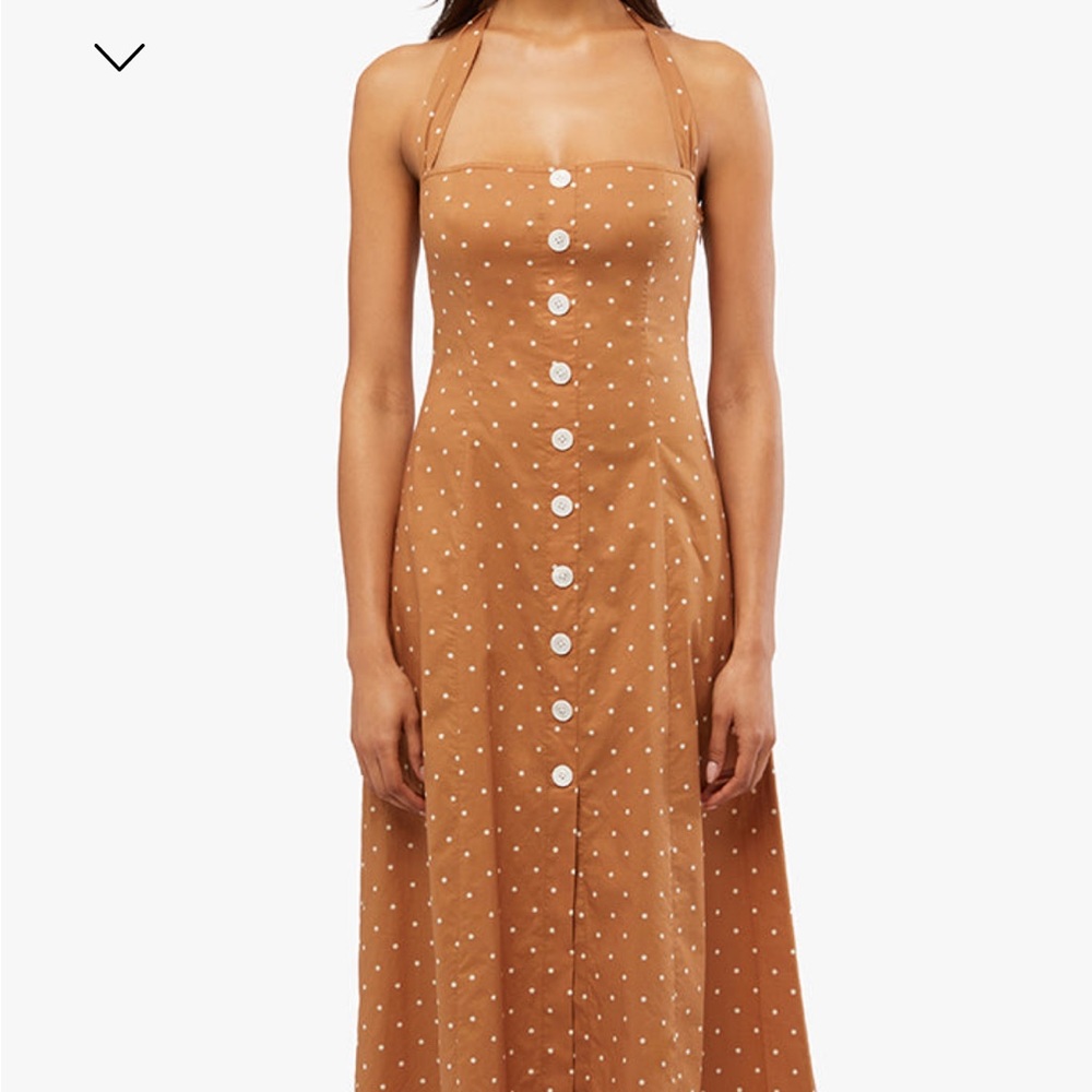 WEWOREWHAT HALTER MICRO POLKA DOT BUTTON UP MIDI IN BISCOTTI, SIZE SMALL